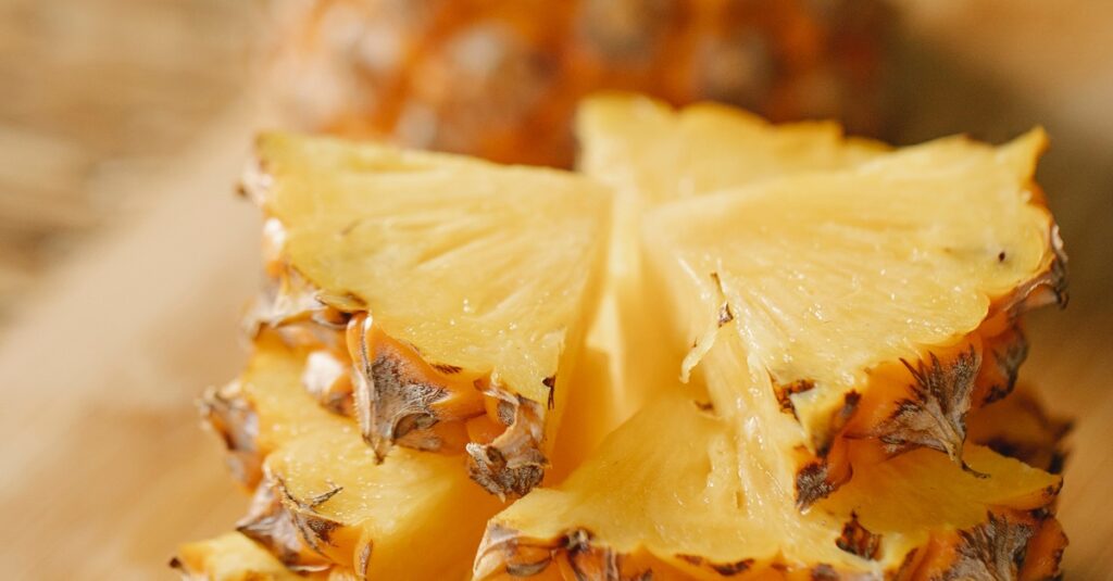 Piña en el Embarazo: Beneficios y Riesgos 6 pina en el embarazo 1