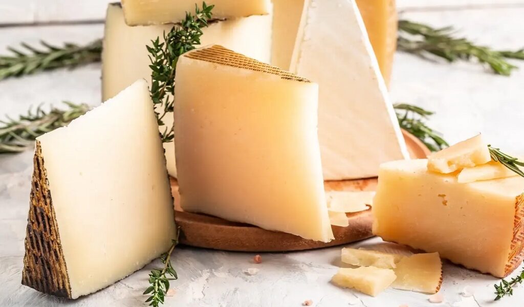 El queso durante el embarazo: ¿Qué comer y qué evitar? 8 quesos en el embarazo